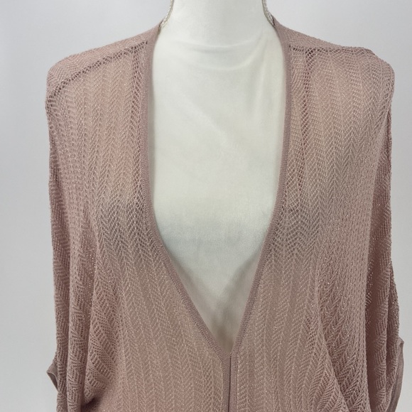 Jennifer Lopez light dusty pink oversized lightweight top silver sparkle - Picture 2 of 14